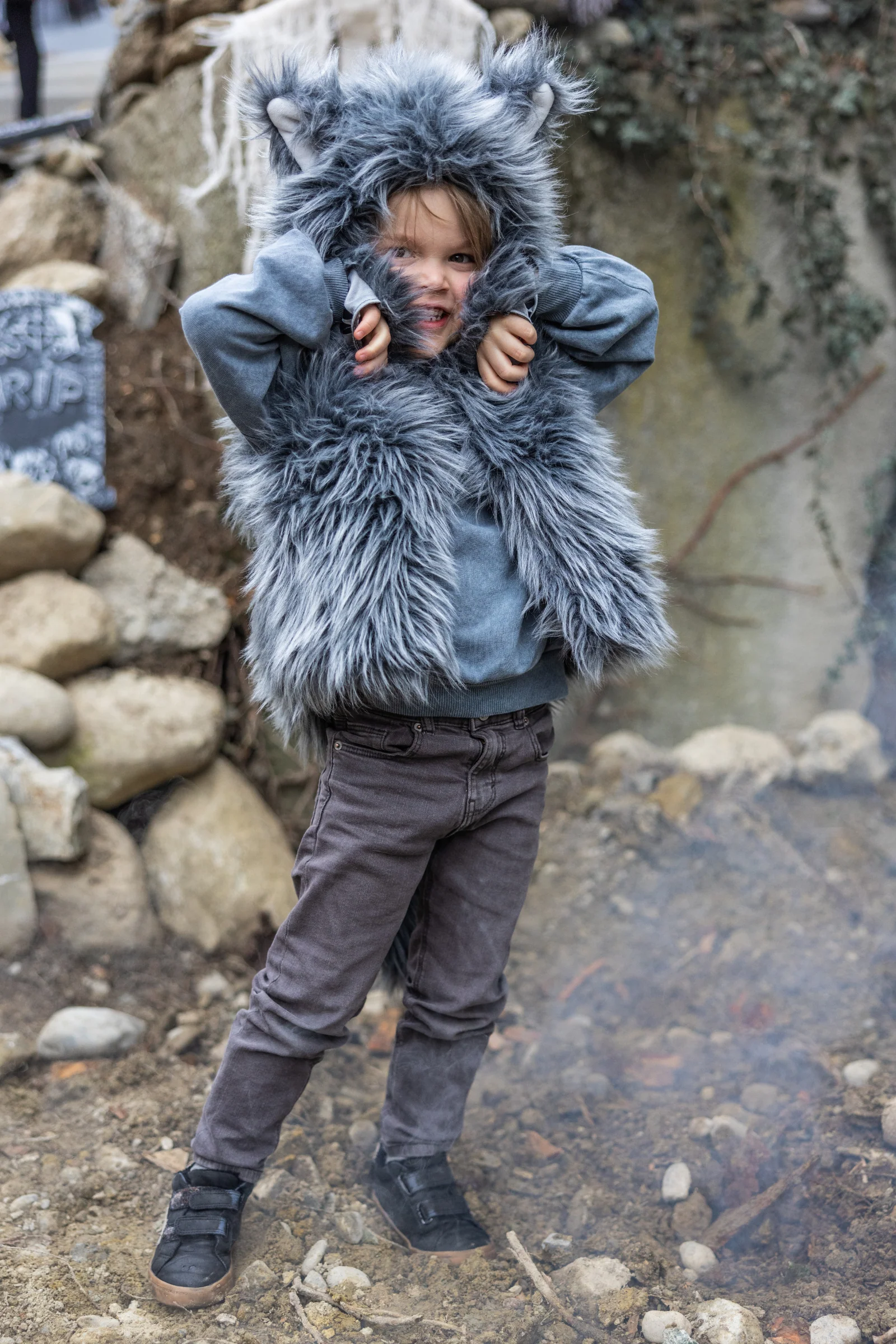 Big Bad Wolf Vest with Gloves - Image 3