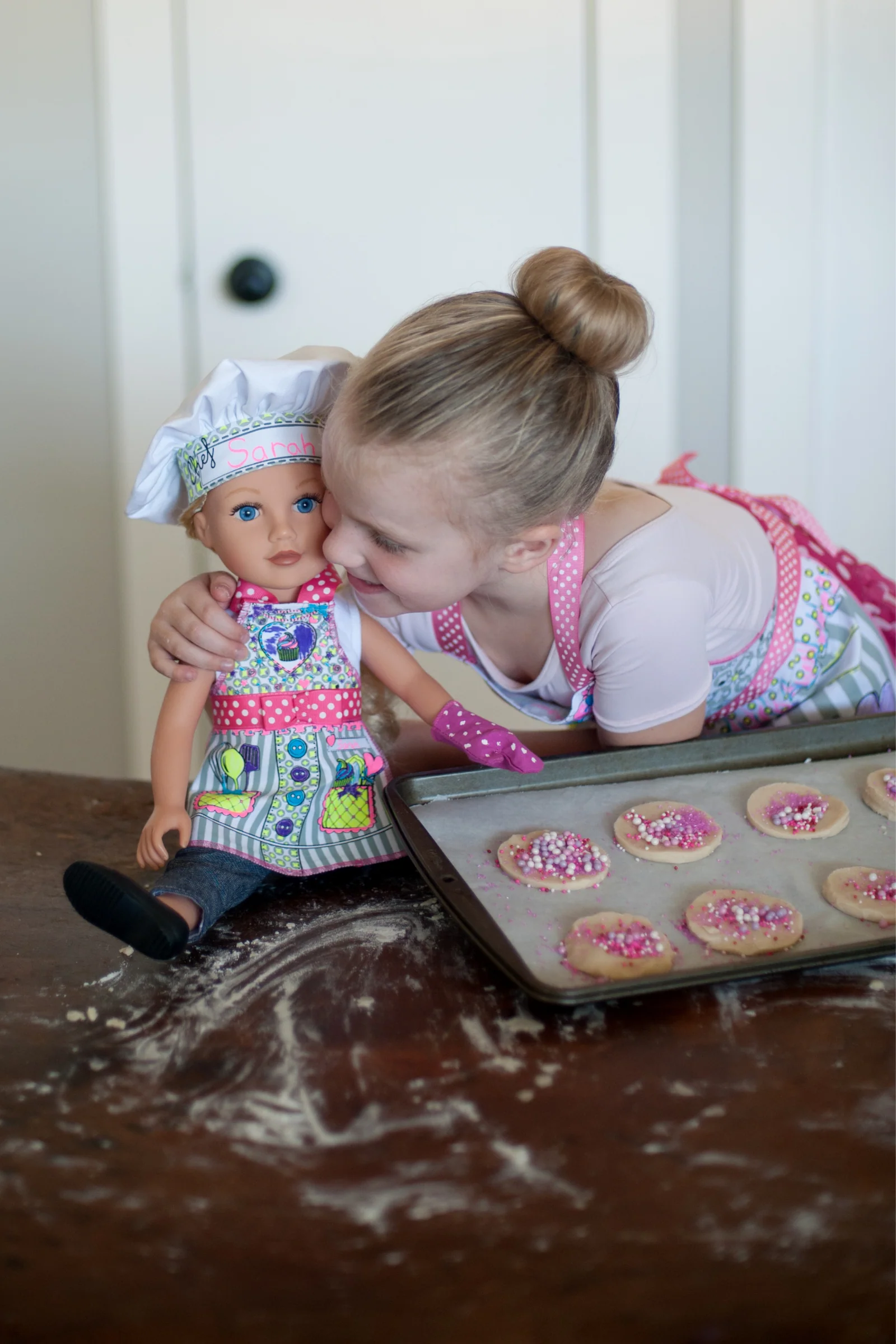 Colour-A-Chef Doll Set - Image 3