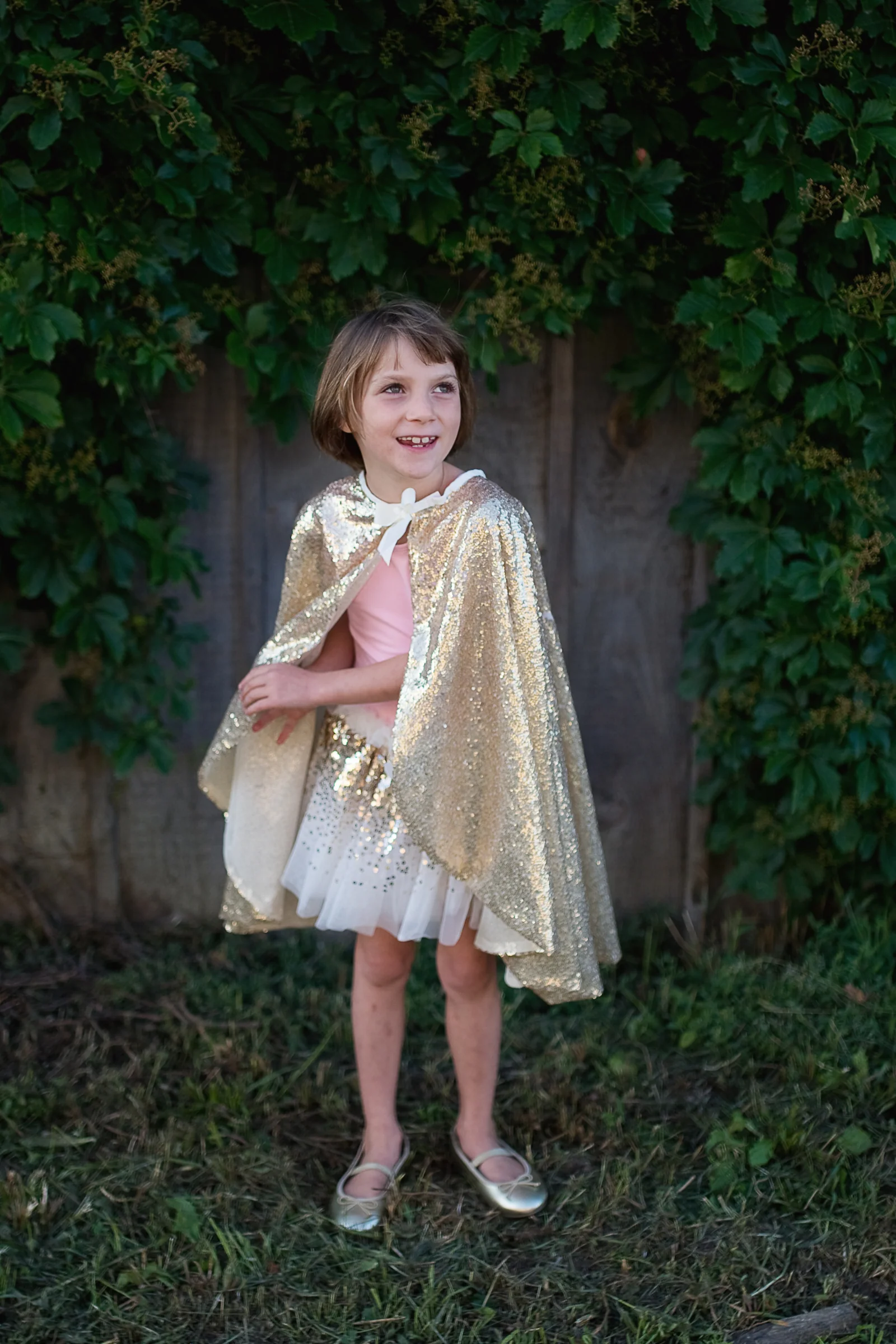 Gracious Gold Sequins Cape - Image 3