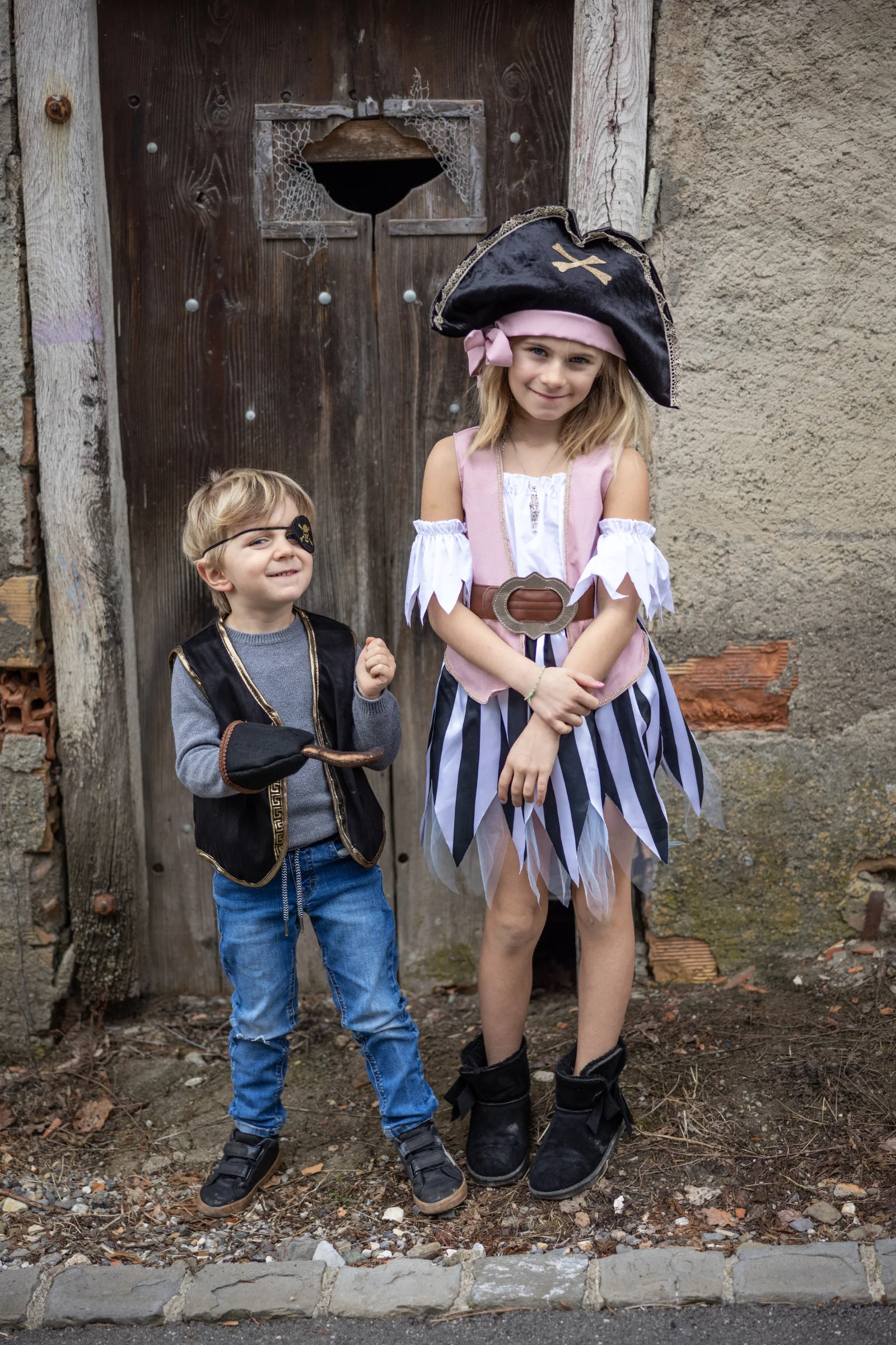 Kira the Pirate Girl - Image 3