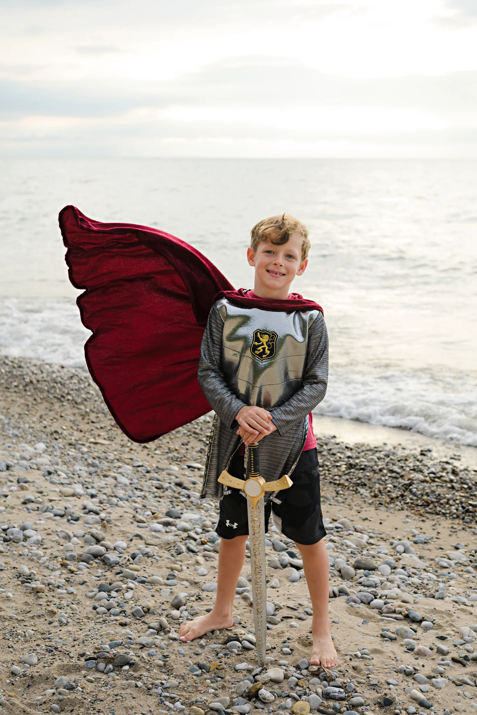 Silver Knight Tunic with Cape - Image 2