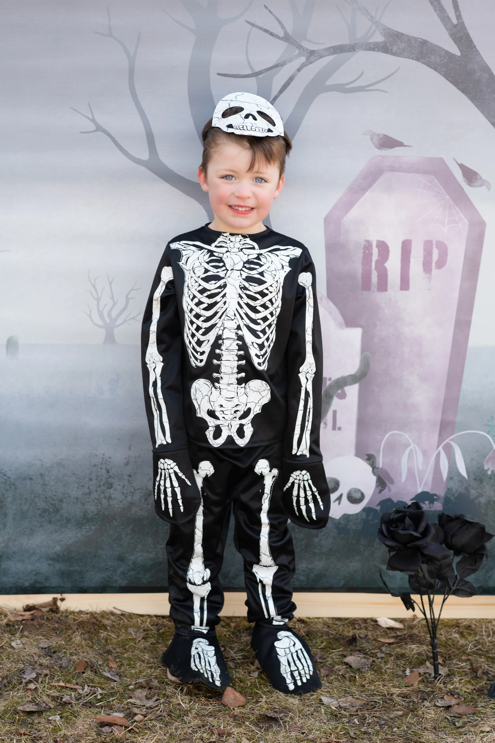Glow in the Dark Skeleton Shirt, Pants & Mask - Image 2