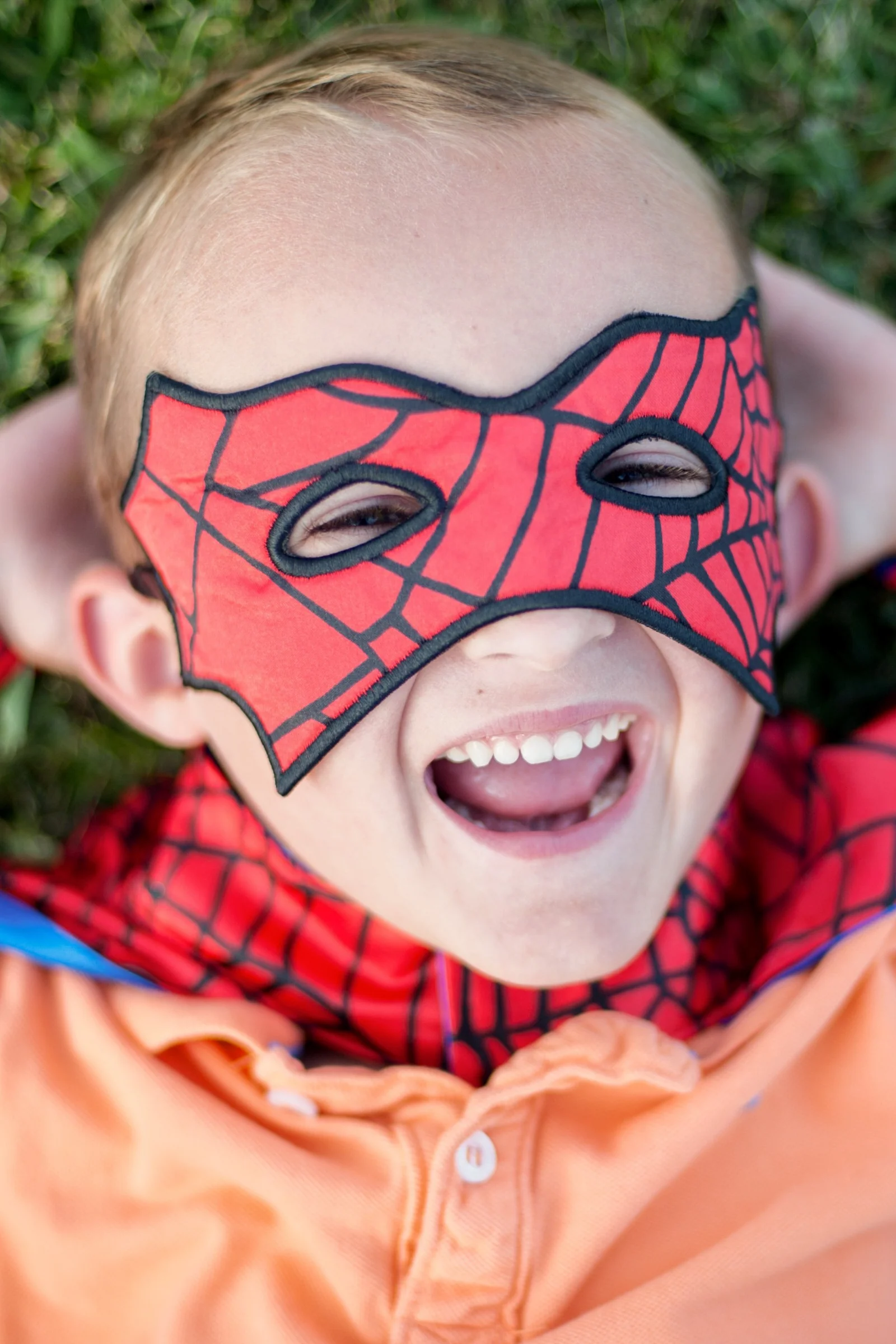 Spider Cape Set with Mask and Cuffs - Image 7
