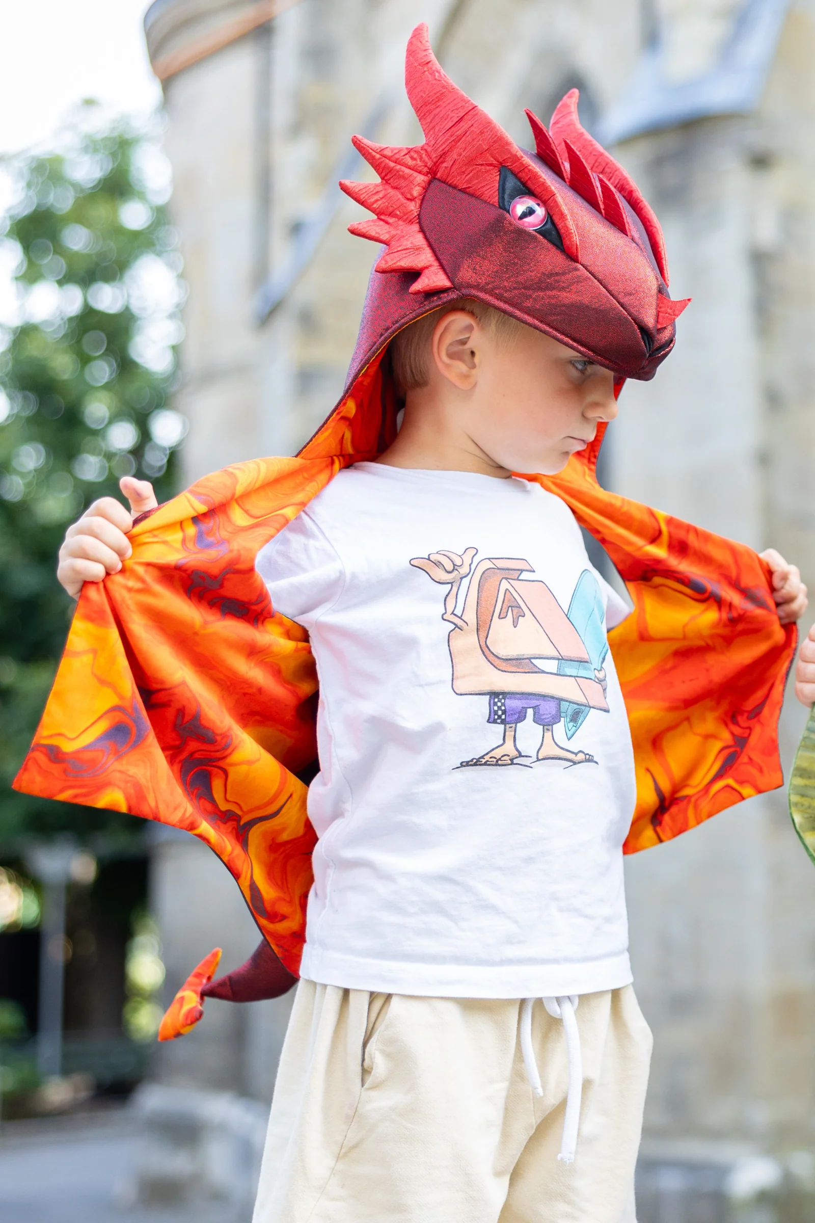 The All Day Everyday Dragon Vest - Image 3