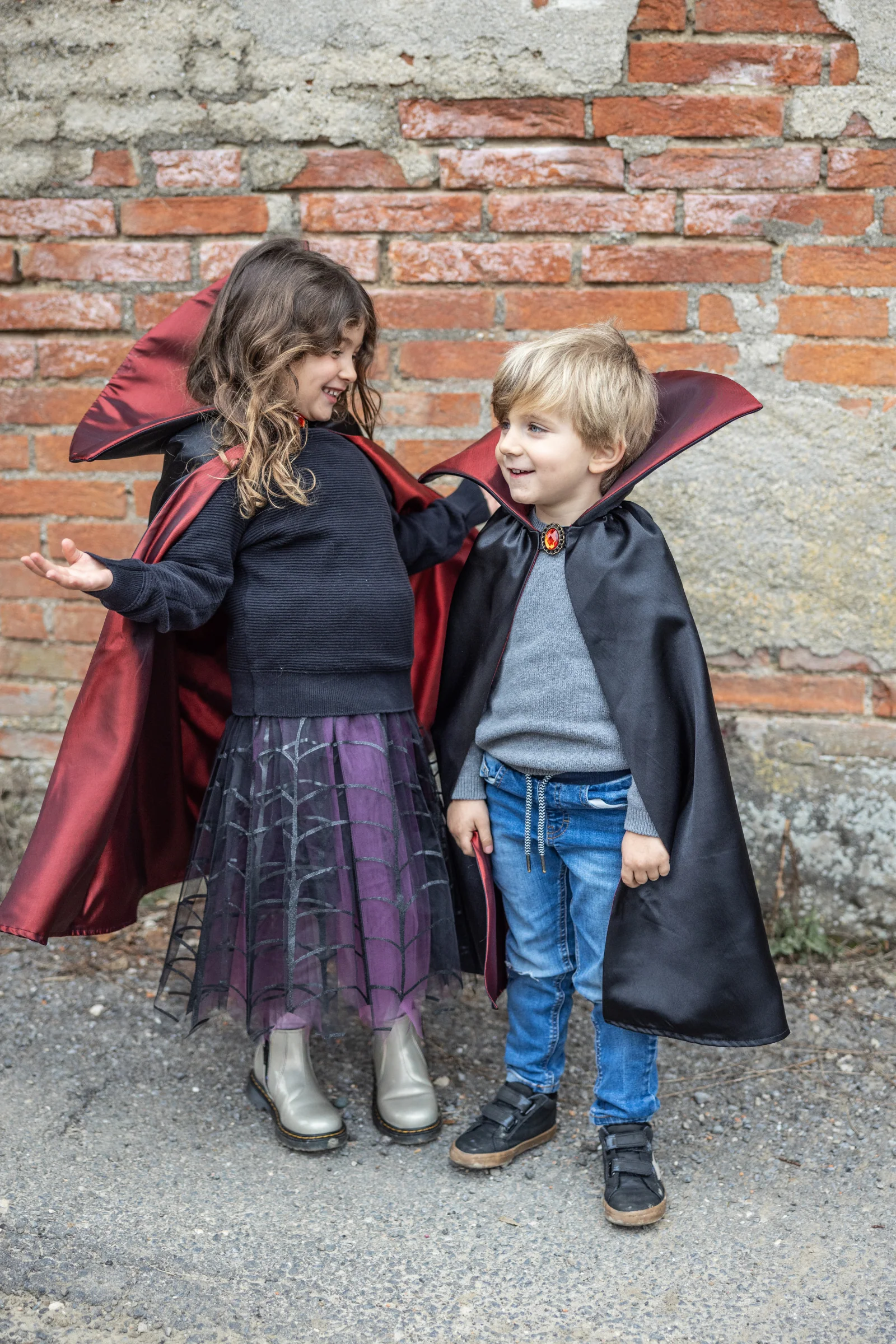 Vampire Cape - Image 2
