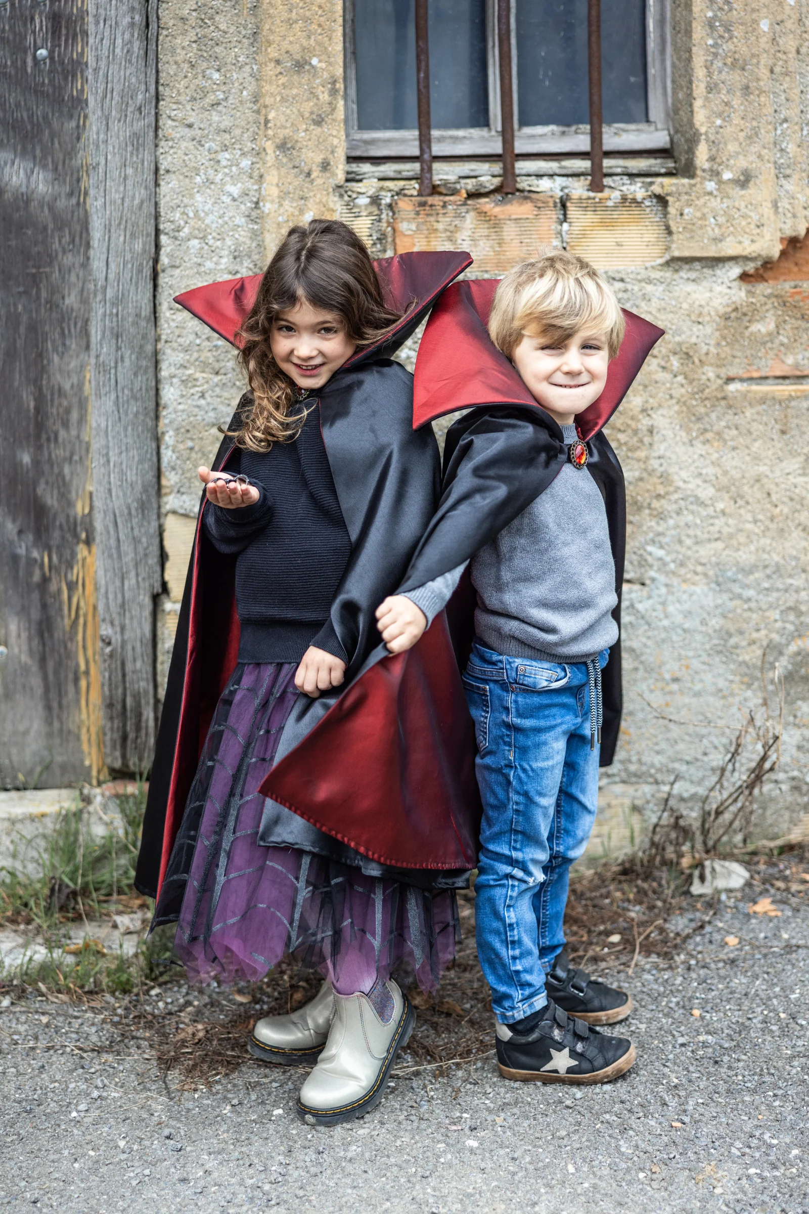 Vampire Cape - Image 3